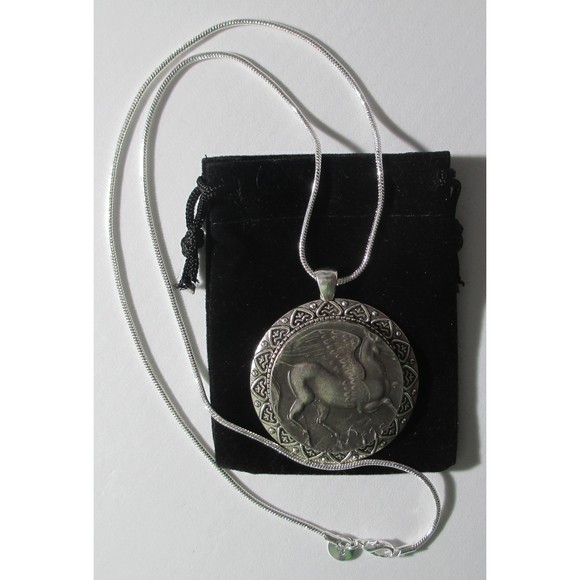 Very High Relief Sky Goddess Flying Pegasus Coin/Pendant silver necklace - Picture 7 of 9